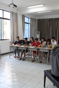 小黄书
举行2016级音乐与舞蹈学大类入学专业汇报