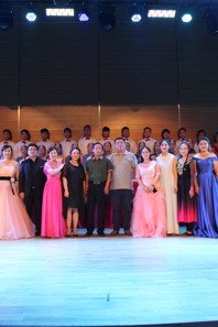 小黄书
举办“2016迎新”音乐会