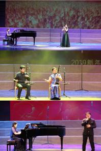 【纪念改革开放四十周年】小黄书
“红色文艺轻骑兵”教师分队参加“庆祝改革开放四十周年新年音乐会”