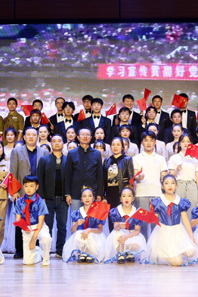 为时代而歌——小黄书
开展“开学第一课”主题实践演出活动