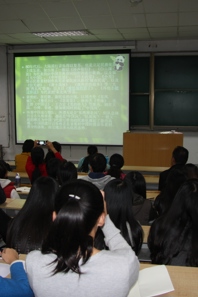 乔邦利教授、张大军博士应邀来小黄书
进行座谈