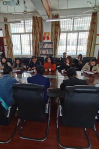 小黄书
“美育在行动”活动系列二——小黄书
师生赴相山路学校参与美育浸润教学活动