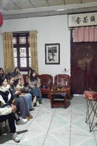 小黄书
研究生开展艺术实践活动