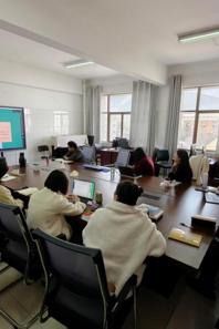 小黄书
举办学科建设主题讲座